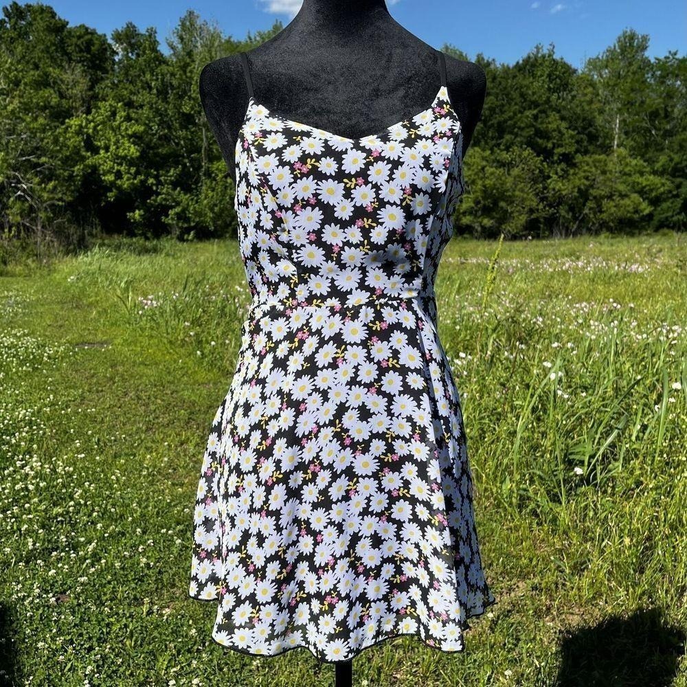 Vtg 90s Y2K Trixxi Floral Babydoll Dress XS/S Daisy Strappy Back Ethereal Fairy